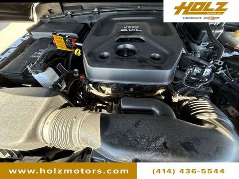 Used 2021 Jeep Wrangler Unlimited Sahara w/ Cold Weather Group image 29