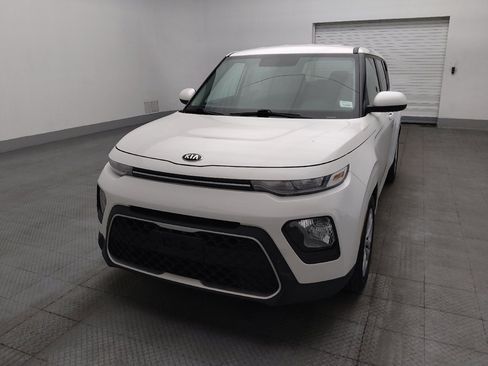 Used 2020 Kia Soul LX FWD image 15