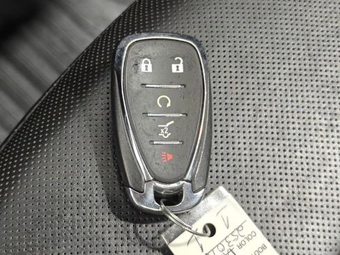 Used 2018 Chevrolet Equinox Premier image 15