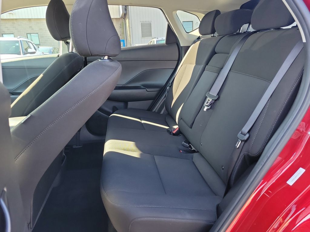 Used 2025 Hyundai Kona SEL FWD image 15