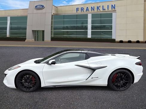 Used 2024 Chevrolet Corvette Z06 RWD image 4