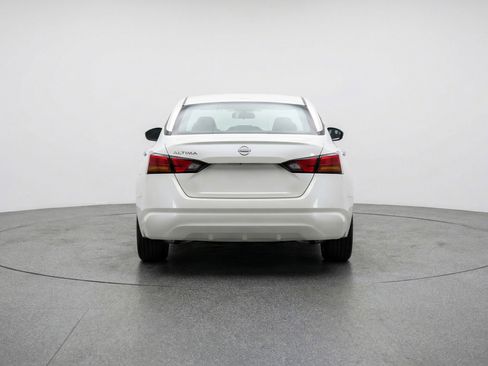 Used 2025 Nissan Altima 2.5 SV image 7