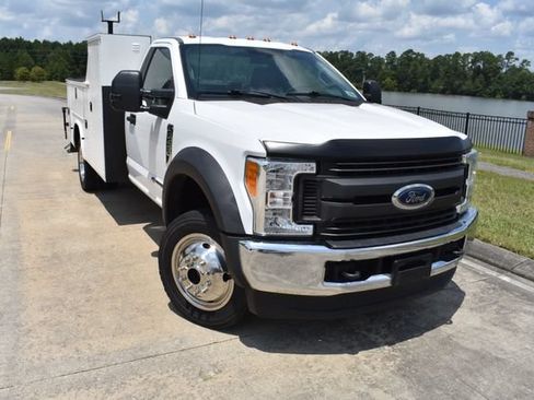 Used 2017 Ford F450 XL w/ Power Equipment Group AWD/4WD image 2