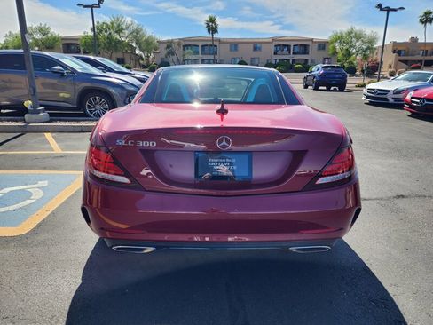 Used 2020 Mercedes-Benz SLC 300 w/ Premium Package image 5