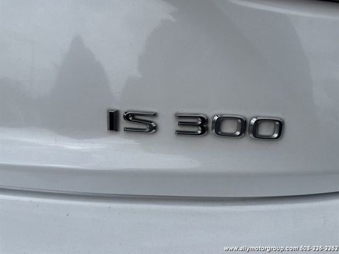 Used 2020 Lexus IS 300 F Sport w/ F Sport Package RWD image 16