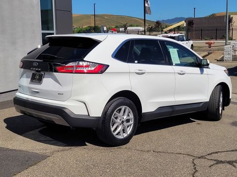 Used 2023 Ford Edge SEL w/ Convenience Package AWD/4WD image 4
