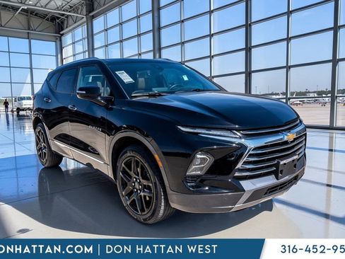 Used 2023 Chevrolet Blazer Premier w/ Driver Confidence II Package image 35