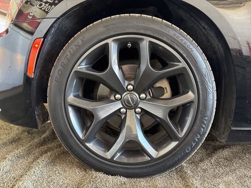 Used 2022 Chrysler 300 S RWD image 22