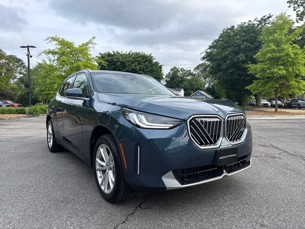 Used 2025 BMW X3 xDrive30i w/ Convenience Package AWD/4WD image 3