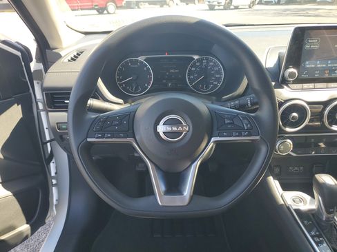 Used 2025 Nissan Sentra SV image 23