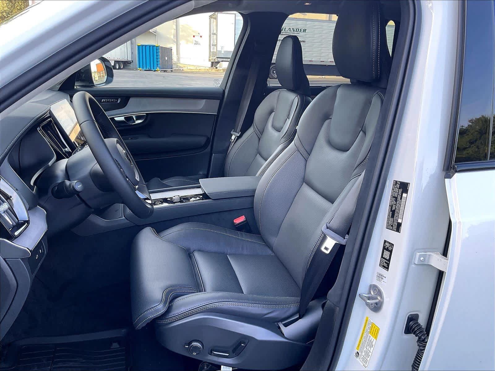 New 2026 Volvo XC90 T8 Ultra w/ Lounge Package AWD/4WD image 11