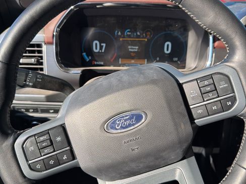 Used 2023 Ford F150 Lariat image 8