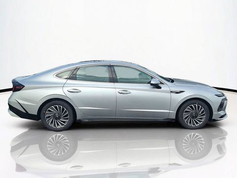 New 2026 Hyundai Sonata SEL FWD image 4