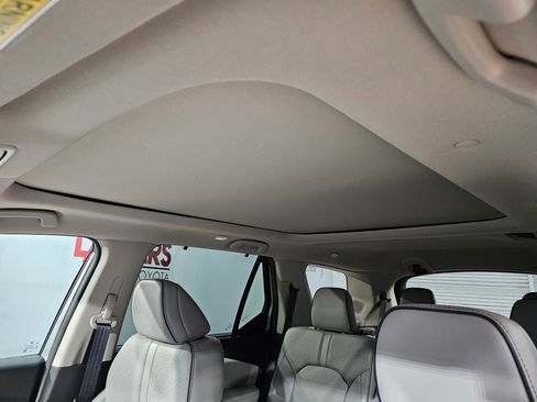 Used 2025 Honda Pilot Elite image 25