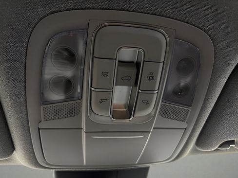 Used 2019 Hyundai Santa Fe FWD image 28