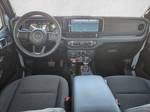 Used 2024 Jeep Wrangler Unlimited Rubicon w/ Technology Group AWD/4WD image 17