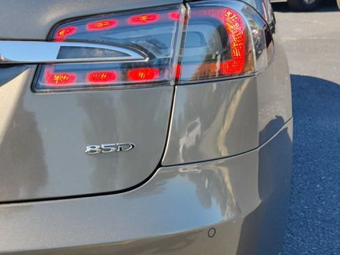 Used 2015 Tesla Model S 85D AWD/4WD image 12