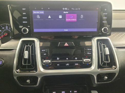 Used 2021 Kia Sorento SX AWD/4WD image 25