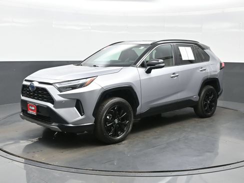 Used 2024 Toyota RAV4 XSE w/ Advanced Technology Package AWD/4WD image 2