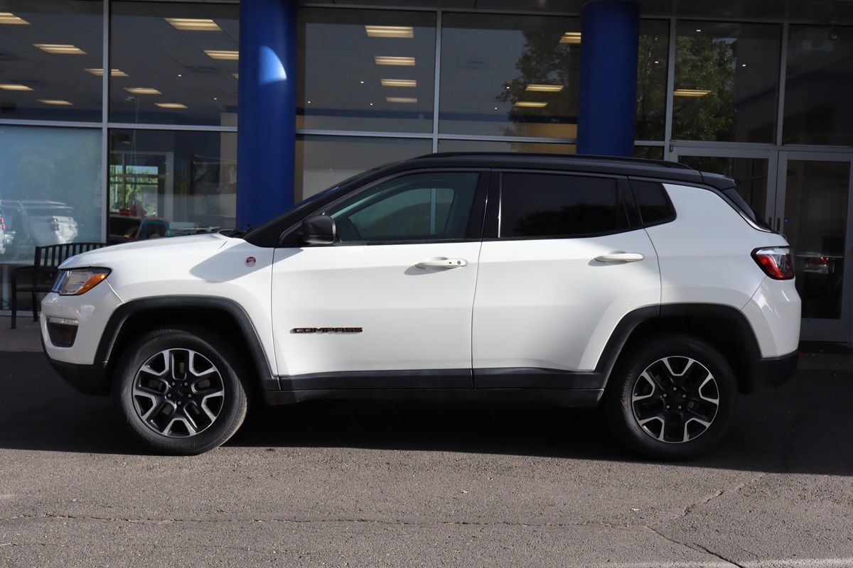 Used 2021 Jeep Compass Trailhawk AWD/4WD image 2