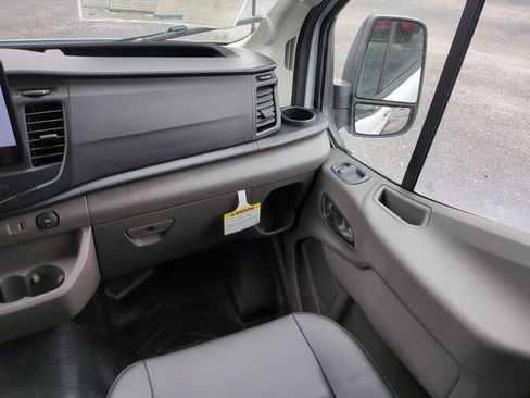 New 2026 Ford Transit 250 148 Medium Roof RWD image 17