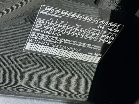 Used 2025 Mercedes-Benz GLA 250 image 12