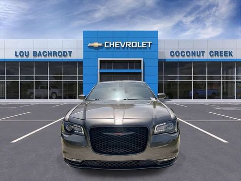 Used 2023 Chrysler 300 S RWD image 3