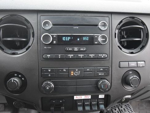 Used 2016 Ford F550 4x4 Regular Cab Super Duty image 36