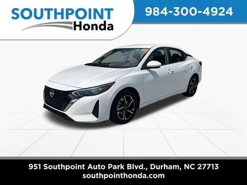 Used 2024 Nissan Sentra SV FWD image 3