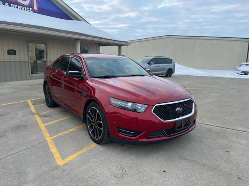 Used 2018 Ford Taurus SHO w/ Driver Assist Package image 3