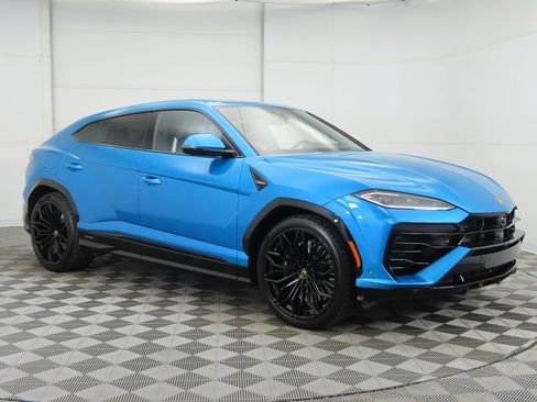 Used 2025 Lamborghini Urus S AWD/4WD image 3