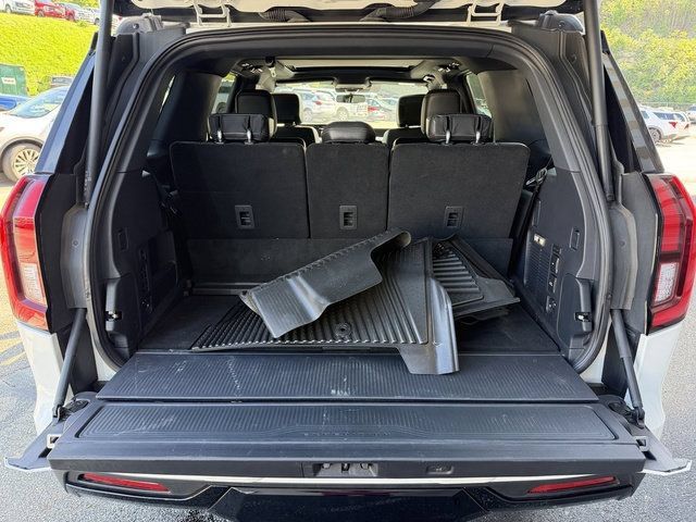 Used 2025 Ford Expedition Tremor AWD/4WD image 7