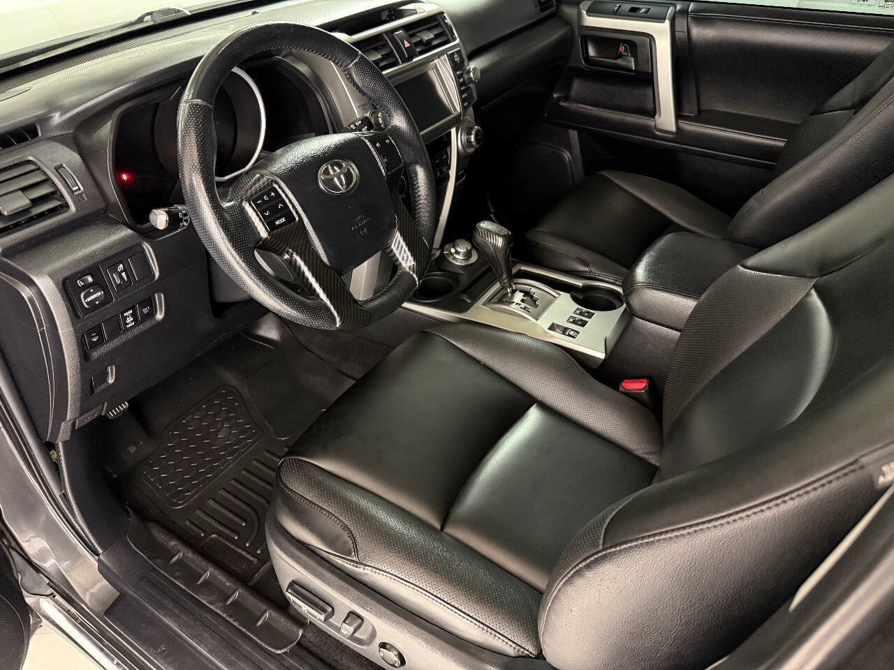 Used 2011 Toyota 4Runner Limited AWD/4WD image 41