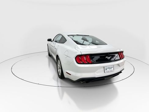 Used 2018 Ford Mustang Coupe image 6