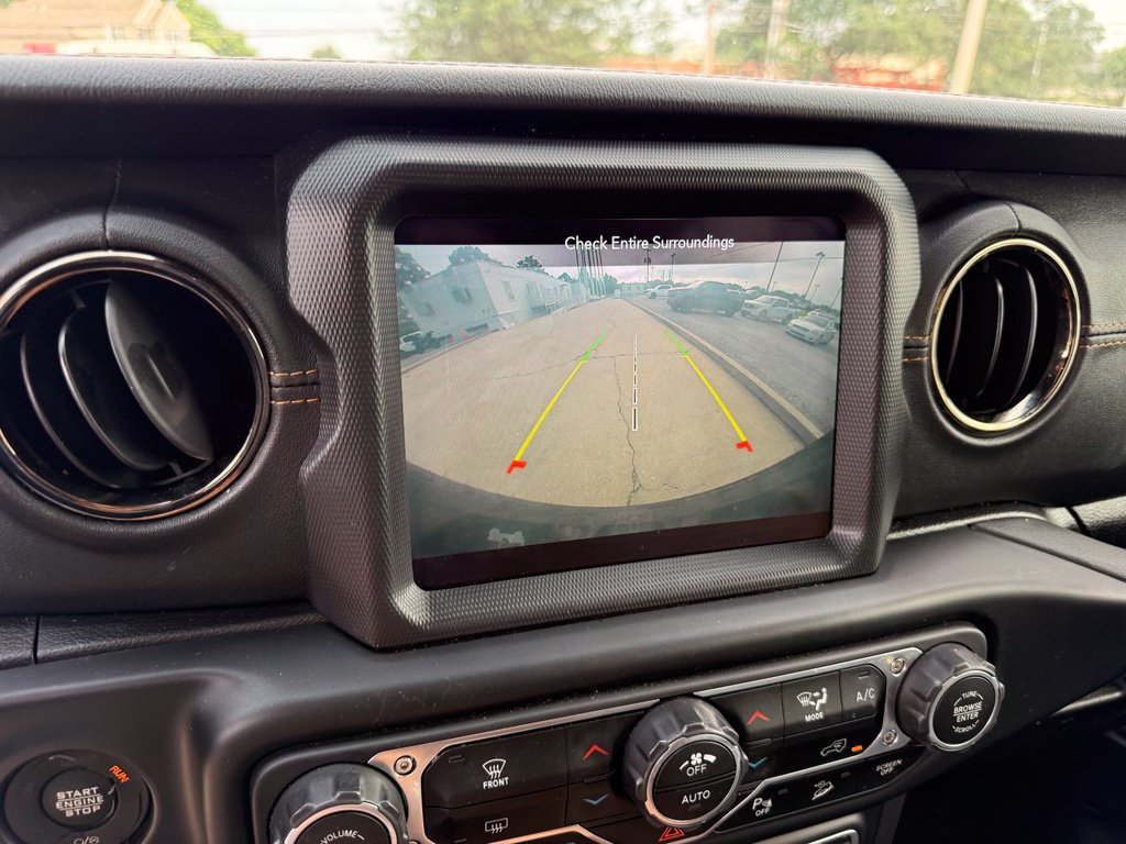 Used 2021 Jeep Wrangler Unlimited Sahara AWD/4WD image 20