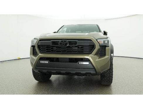 New 2026 Toyota Tacoma TRD Off-Road AWD/4WD image 31