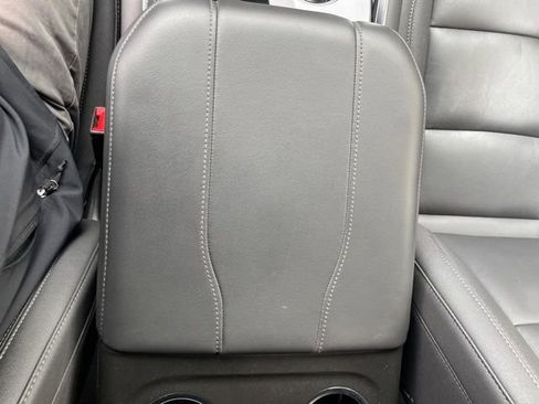Used 2025 Chevrolet Tahoe LT AWD/4WD image 11