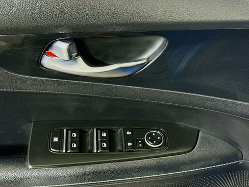 Used 2023 Kia Forte GT-Line w/ GT-Line Technology Package image 24