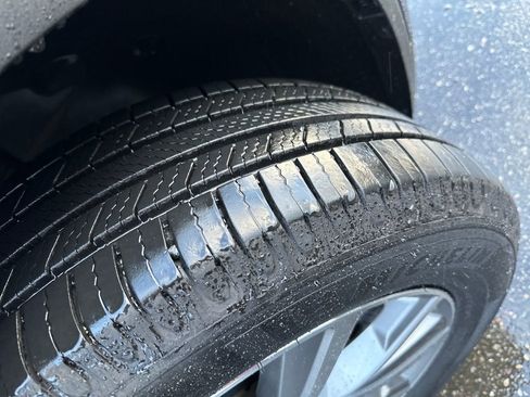 Used 2020 Hyundai Santa Fe Limited w/ Cargo Package image 18