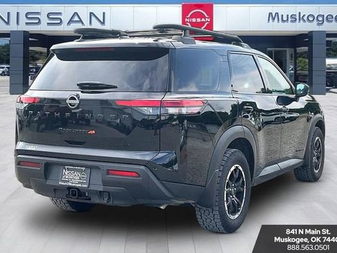 Used 2025 Nissan Pathfinder Rock Creek AWD/4WD image 5