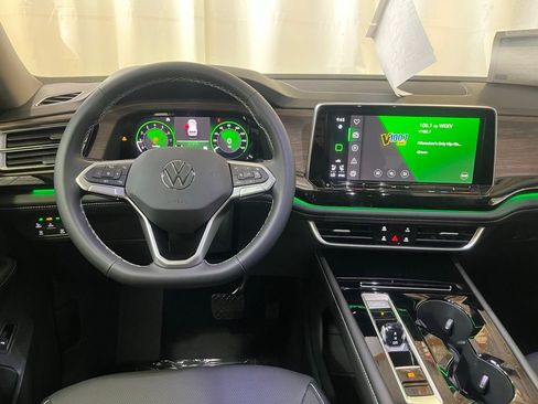 New 2026 Volkswagen Atlas SEL AWD/4WD image 18