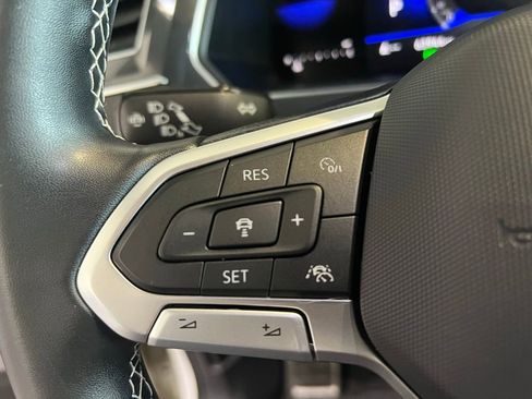 Used 2023 Volkswagen Tiguan SE R-Line image 20