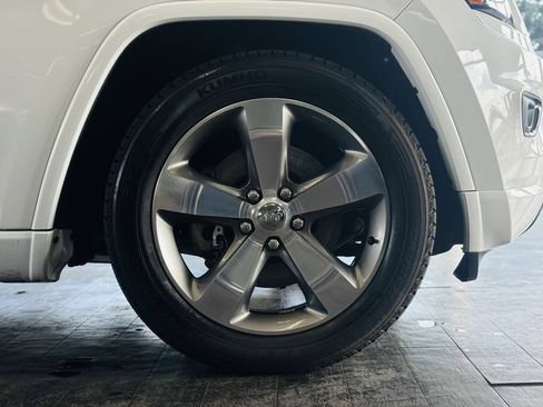Used 2016 Jeep Grand Cherokee Overland AWD/4WD image 27
