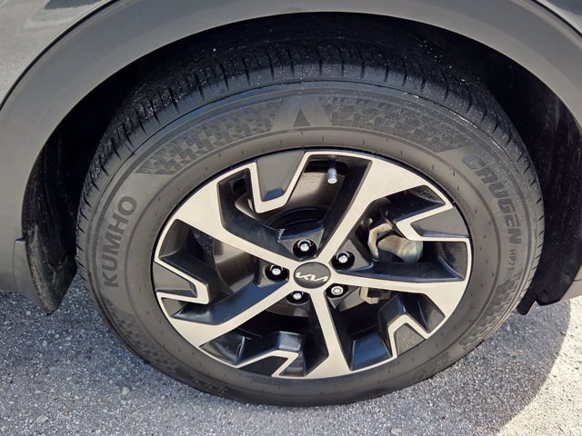 Used 2025 Kia Sportage EX w/ Premium Package FWD image 10