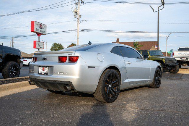 Used 2011 Chevrolet Camaro SS w/ RS Package RWD image 8
