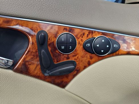 Used 2004 Mercedes-Benz E 320 Sedan image 16