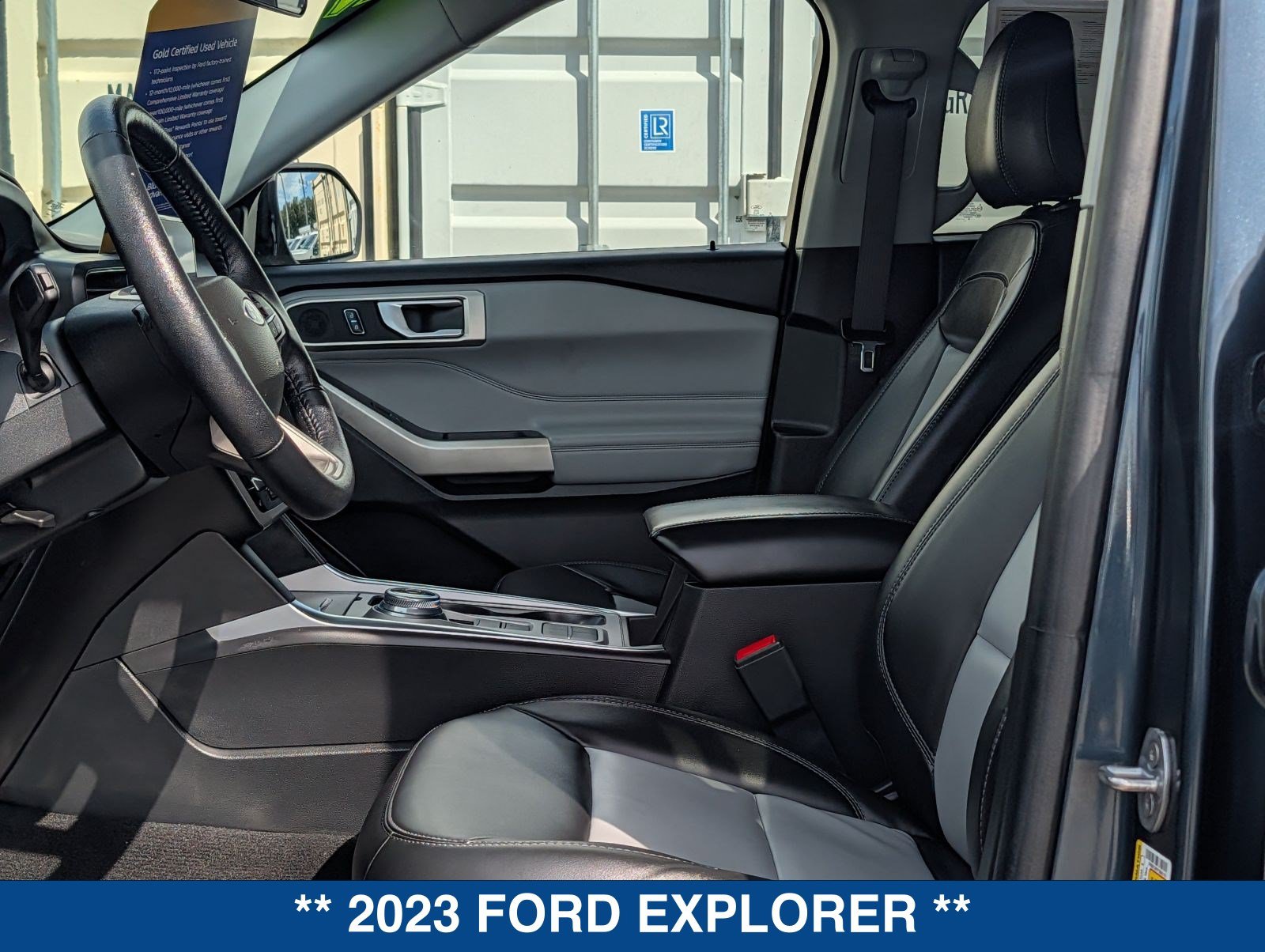 Certified 2023 Ford Explorer XLT w/ Equipment Group 202A RWD image 23