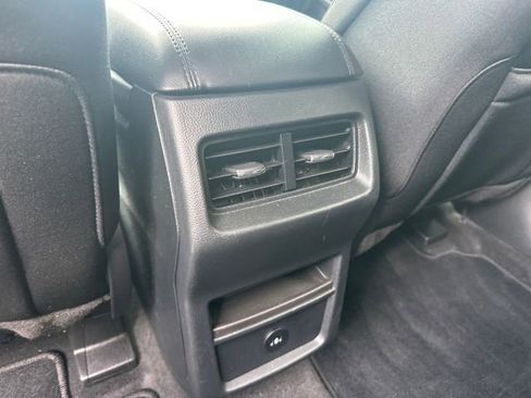 Used 2024 Ford Edge SE w/ Black Appearance Package AWD/4WD image 22