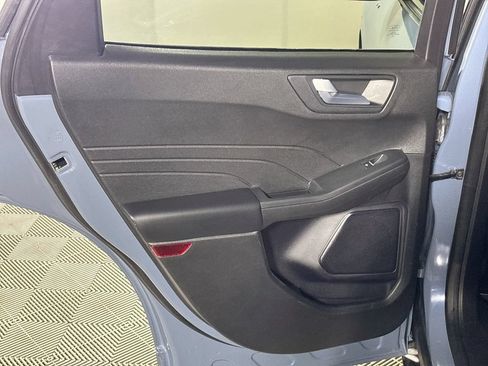 Used 2023 Ford Escape ST-Line FWD image 18