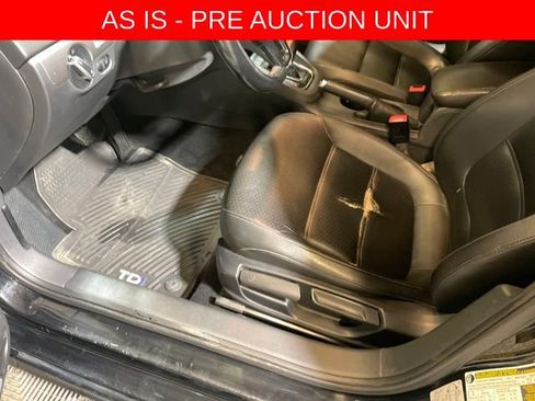Used 2015 Volkswagen Jetta TDI SE image 9